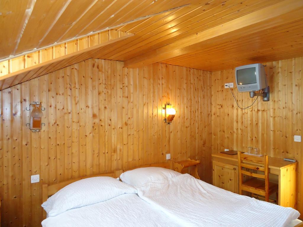 Hotel Mont-Noble Nax Pokoj fotografie